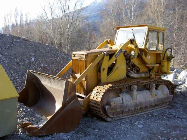 KOMATSU_D75S_2__Kabine.jpg