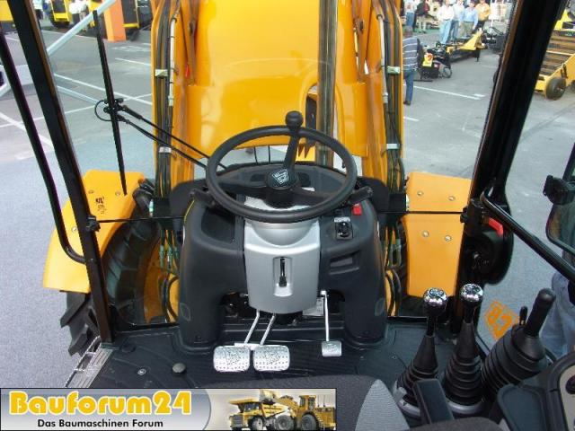 JCB0009.JPG