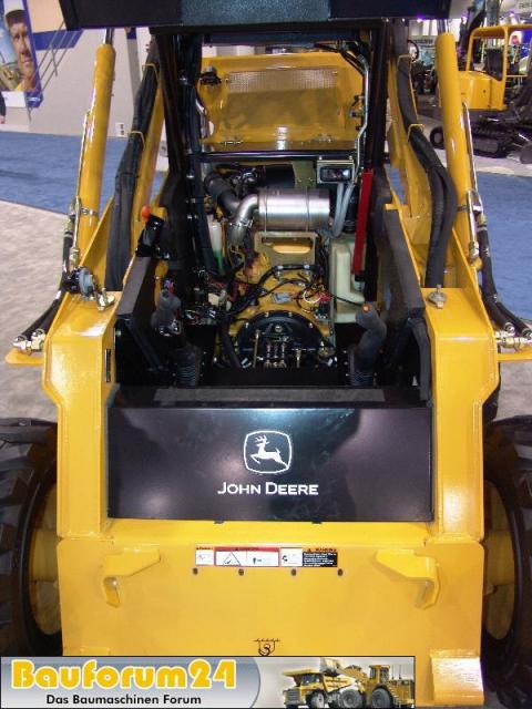 Deere0000.JPG