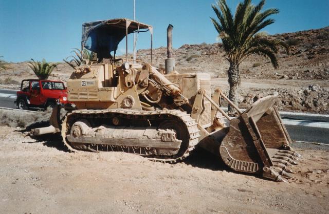 CAT955L.jpg