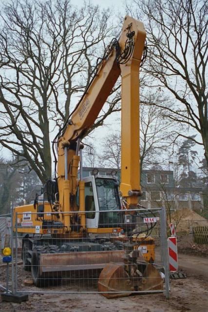 Liebherr_A_924_mit_Teleskopstiel_2.1.jpg