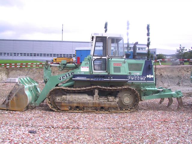 bulldozer /ruspe apripista trattori komatsu Post-1102-1127056434_thumb