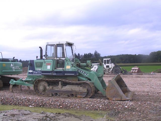 bulldozer /ruspe apripista trattori komatsu Post-1102-1127056438_thumb