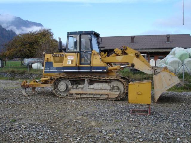 bulldozer /ruspe apripista trattori komatsu Post-1149-1137950610_thumb