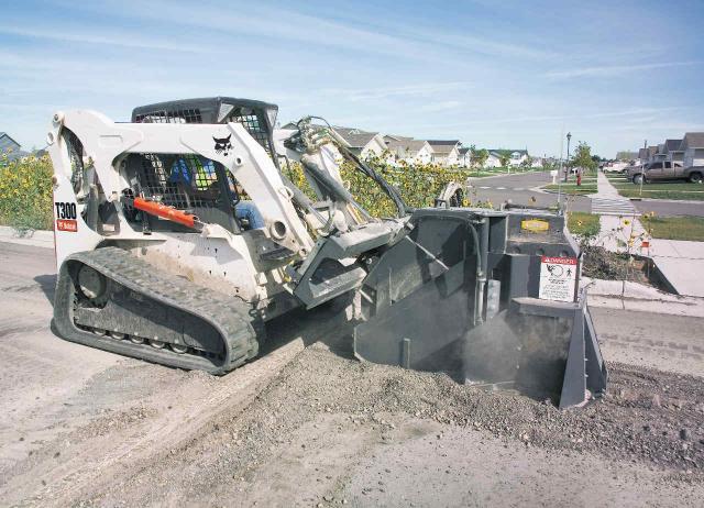 Bobcat_tracked_loaders_4_HR.jpg