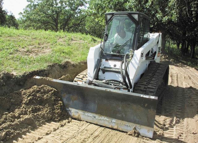 Bobcat_tracked_loaders_2_HR.jpg