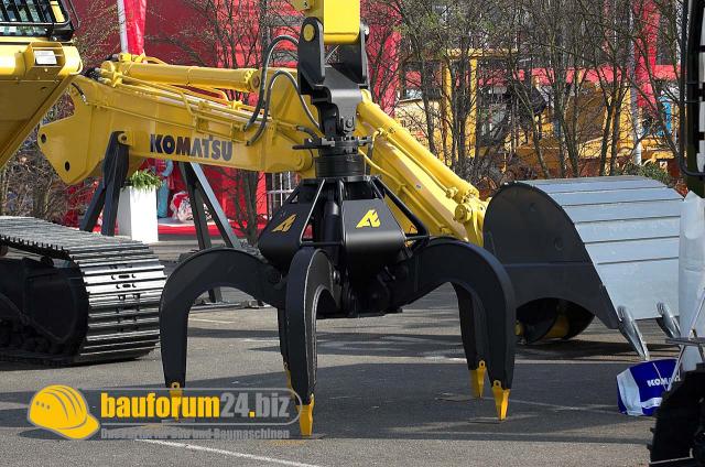 komatsu_040.jpg