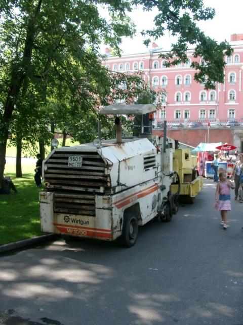 Wirtgen_W_1000_Moskau_2006_01.jpg