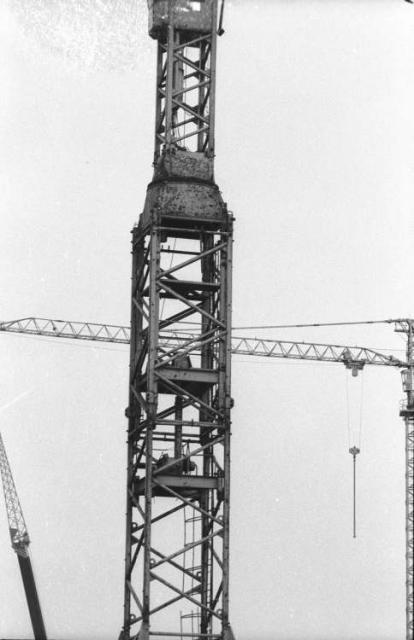 Crane_Potain_907_Lansimaki4.jpg