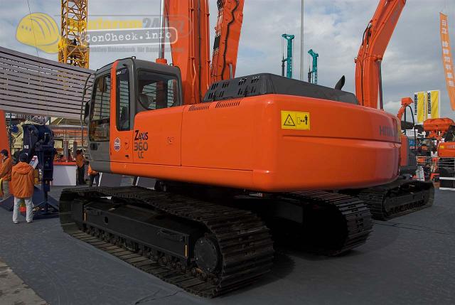 bauma_shanghai_06_hitachi09.jpg