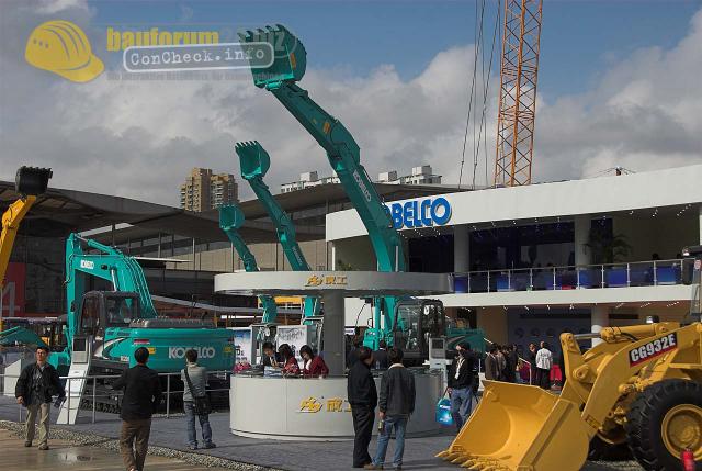 bauma_shanghai_06_kobelco01.jpg