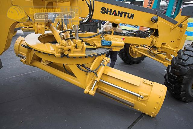 bauma_shanghai_06_shantui17.jpg