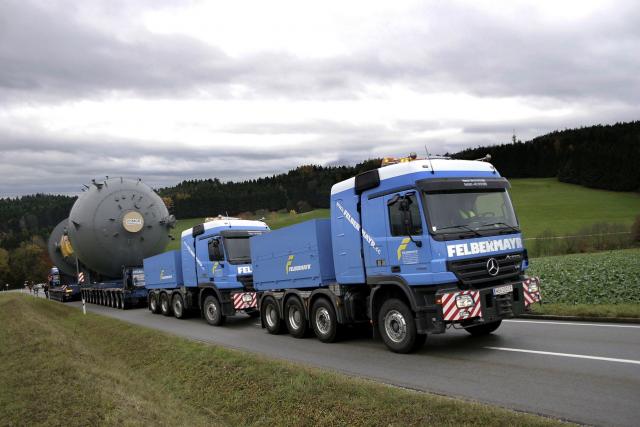 actros_slt_01.jpg