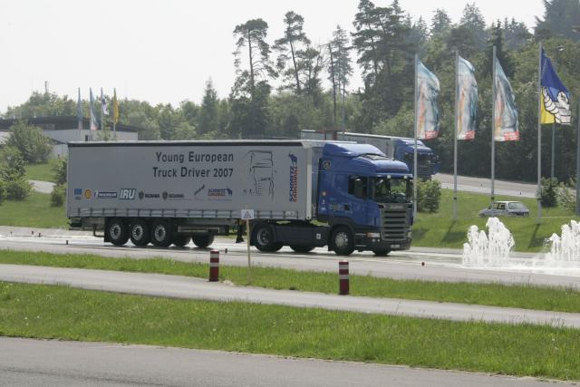 scania_02.jpg