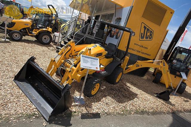 jcb_01.jpg