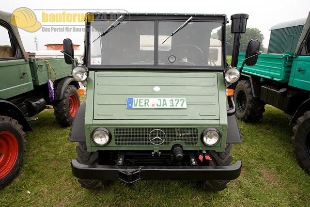 schleppertreffen_venner_berg_2007_unimog_012.jpg