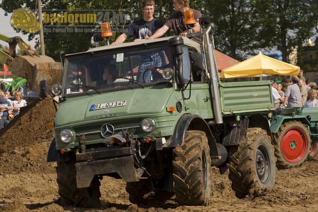 schleppertreffen_venner_berg_2007_unimog_006.jpg