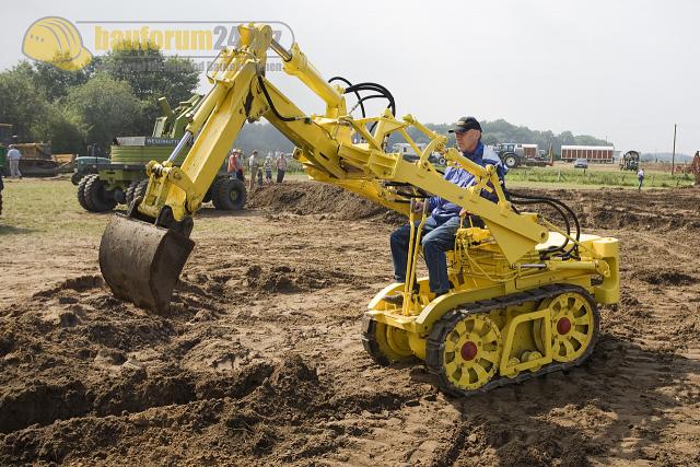 schleppertreffen_venner_berg_2007_baumaschinen_010.jpg