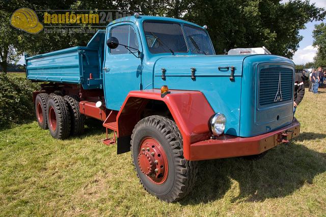 schleppertreffen_venner_berg_2007_magirus_001.jpg