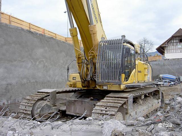 KOMATSU_PC750LC__9_.jpg