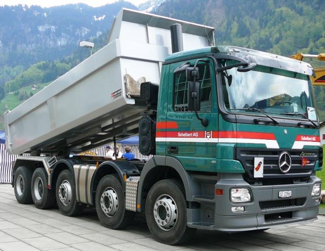 Mercedes_Actros_5_Achser_2.JPG