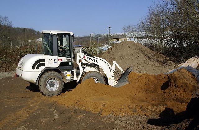 terex_schaeff_schwenklader_tls70s_02.jpg