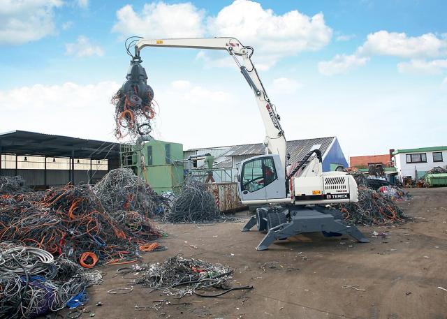 terex_umschlagmaschinen_kabelrecycling_03.jpg