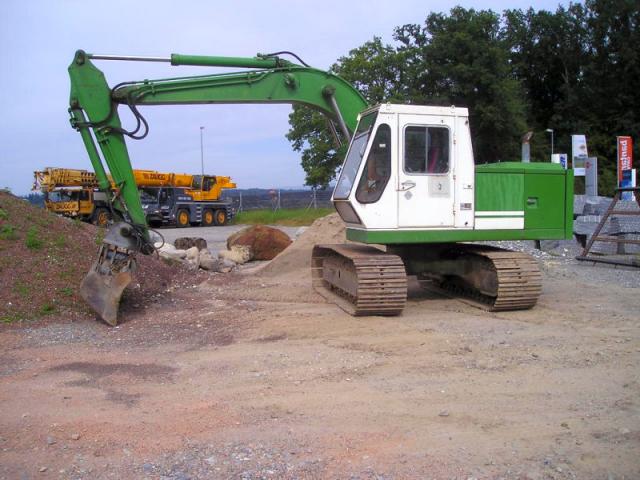 Komatsu_Raupe_PC100_2__Bild1.jpg