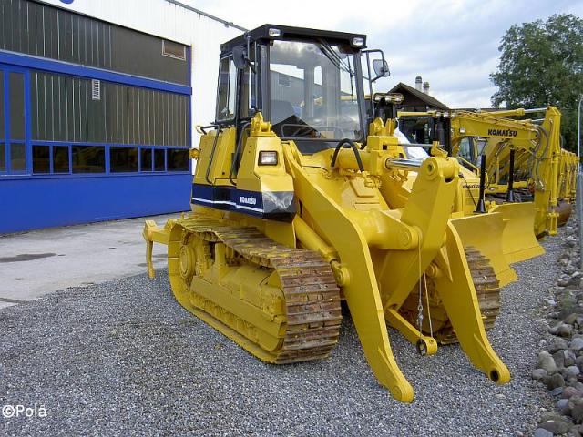 KOMATSU_D66__2_.jpg