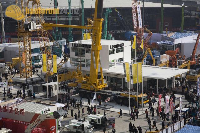 bauma_china_2008_liebherr_02.jpg