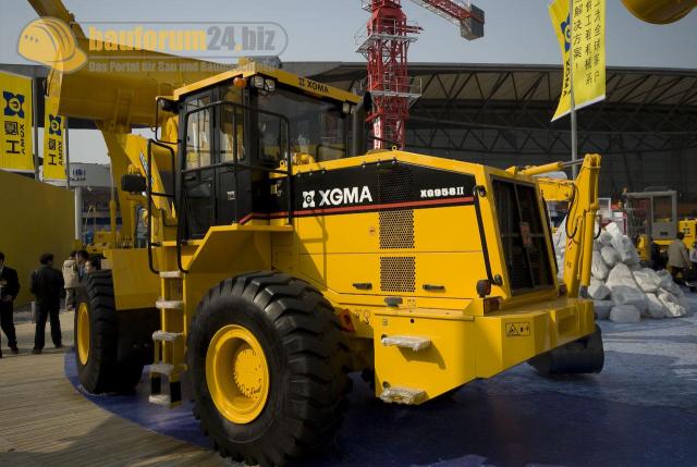 bauma_china_2008_xgma_11.jpg