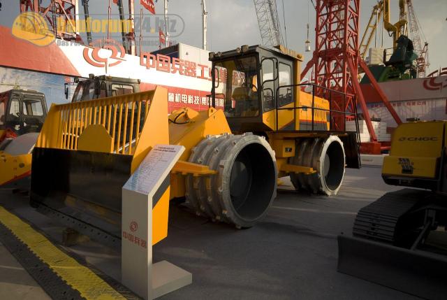 bauma_china_2008_cngc_08.jpg