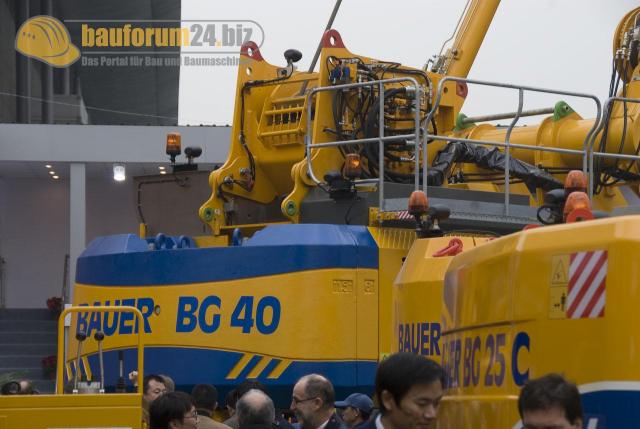 bauma_china_2008_bauer_01.jpg