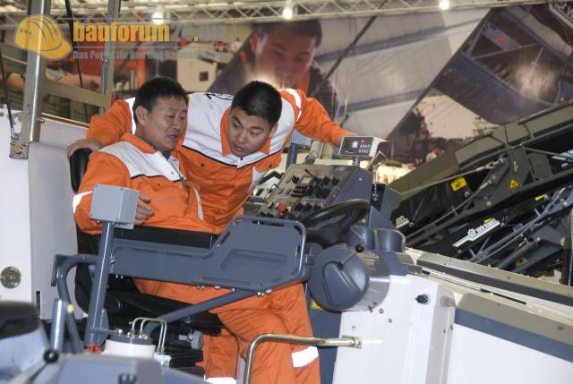 bauma_china_2008_wirtgen_05.jpg