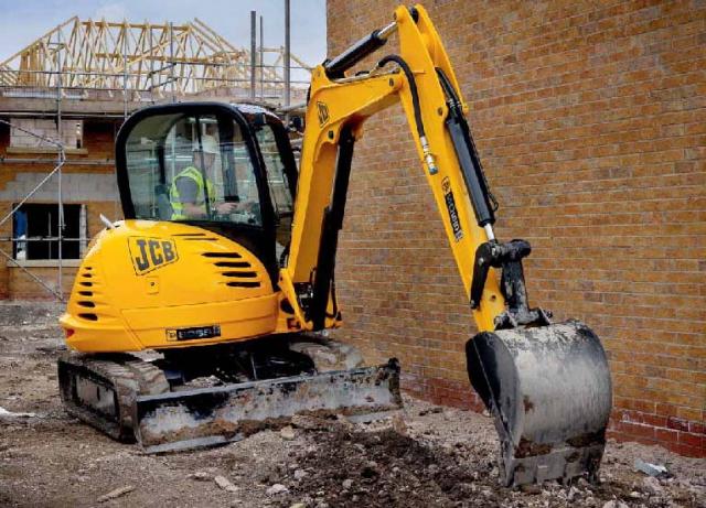 jcb_8065_02.jpg