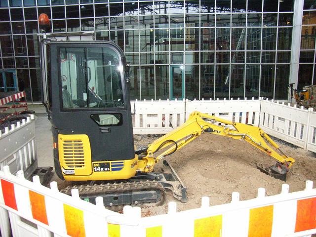 komatsu_dasa_pc14r.jpg