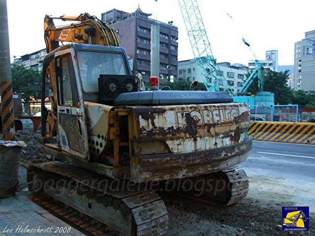 Kobelco.jpg