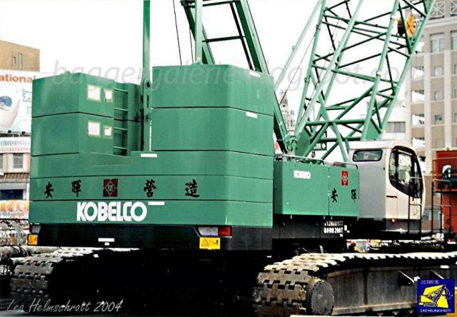 Kobelco_CKE2000_1.1.jpg