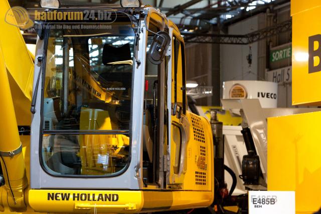 intermat_2009_new_holland_07.jpg