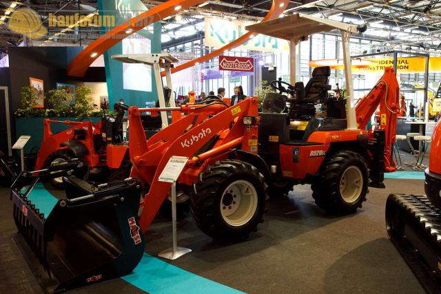 intermat_2009_kubota_12.jpg