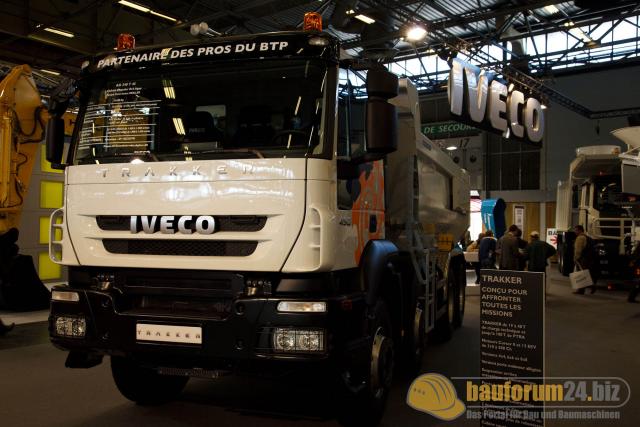 intermat_2009_iveco_astra_07.jpg