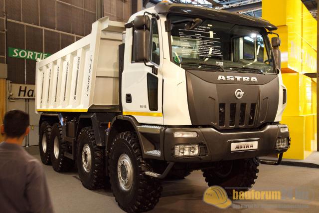 intermat_2009_iveco_astra_10.jpg