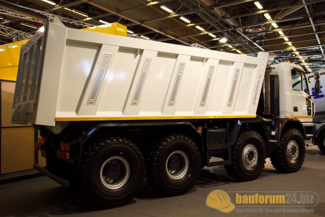 intermat_2009_iveco_astra_16.jpg