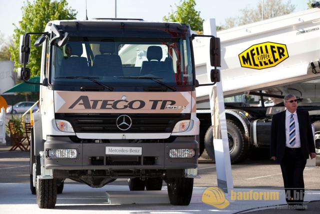 intermat_2009_mercedes_06.jpg