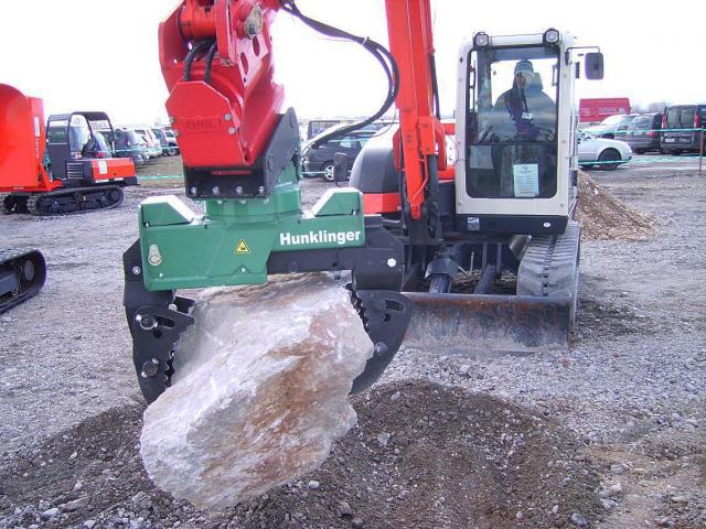 hunklinger_s1000_kubota_findling_mawev_03.jpg