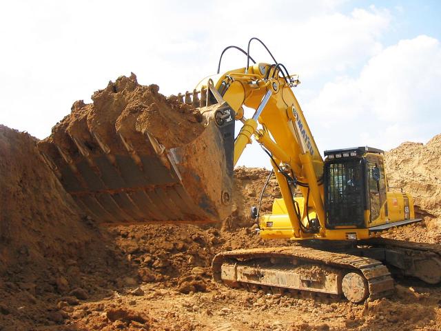 komatsu_pc_450_kuhn_gima_01.jpg