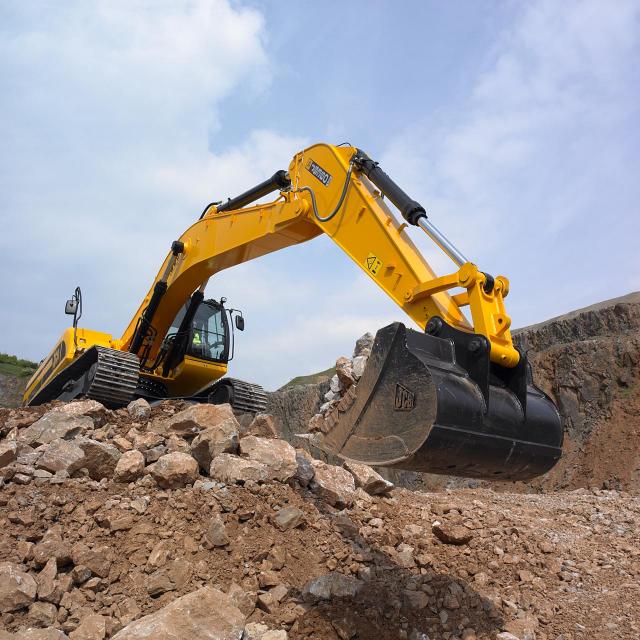 jcb_js_360_01.jpg