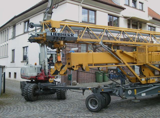 comp_1_MBKranmontage_Liebherr_32_TT_25._M_rz_2010_013.jpg