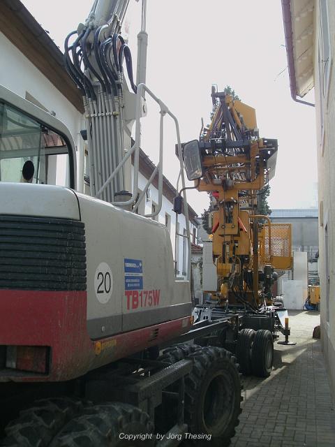 comp_1_MBKranmontage_Liebherr_32_TT_25._M_rz_2010_033.jpg