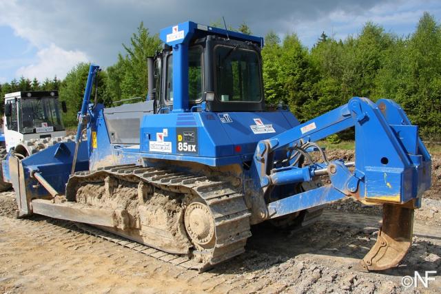 Komatsu_D85EX__1_.JPG